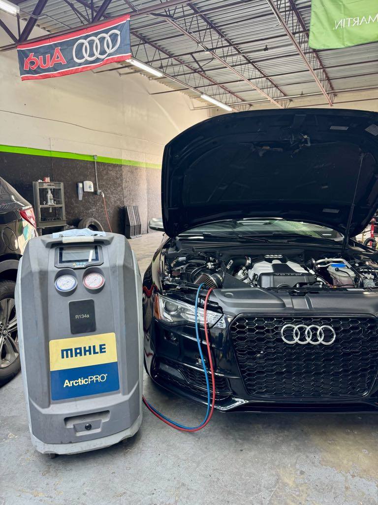 A/C service machine connected to a European vehicle